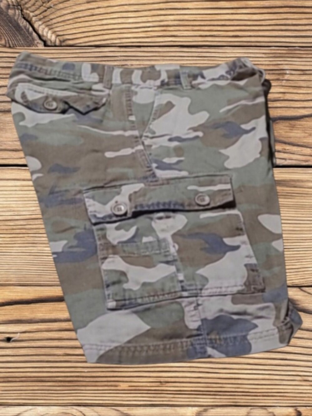 MEN'S RED SNAP CAMO SHORTS